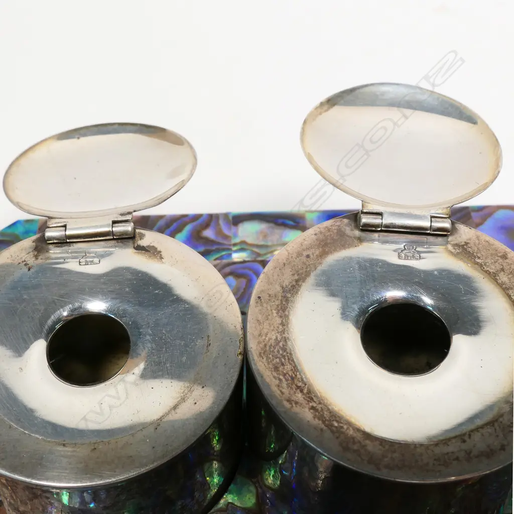 An Ataahua (Beatson of Blenheim) paua and silver inkstand, Image 1++